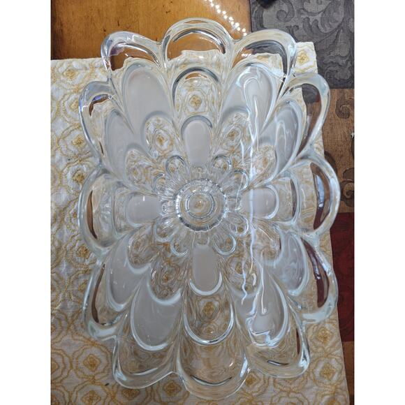 Crystal Pedestal Centerpiece/Fruit Bowl- 1950s- Scalloped & Frosted- Excellent! - Picture 11 of 12
